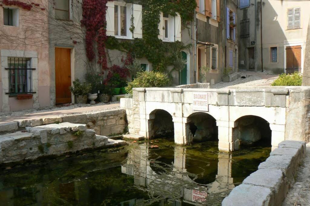 Maison De Maitre 230M² En Plein Coeur Du Village Camps-la-Source Bagian luar foto