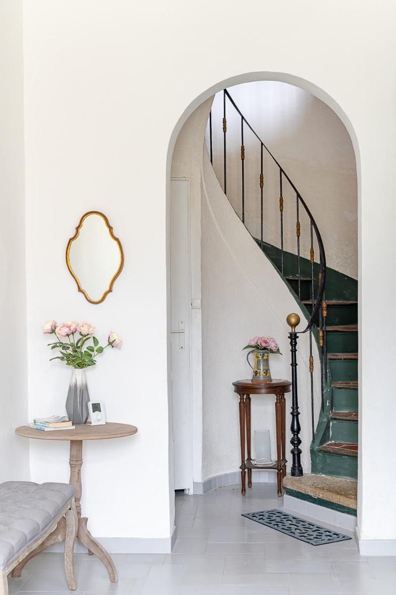 Maison De Maitre 230M² En Plein Coeur Du Village Camps-la-Source Bagian luar foto